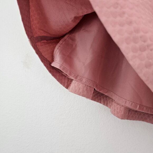 ELLE Sz 10 Y2K Pink Textured Pleated Skater Skirt Zipper Closure Lined Preppy - Picture 3 of 10